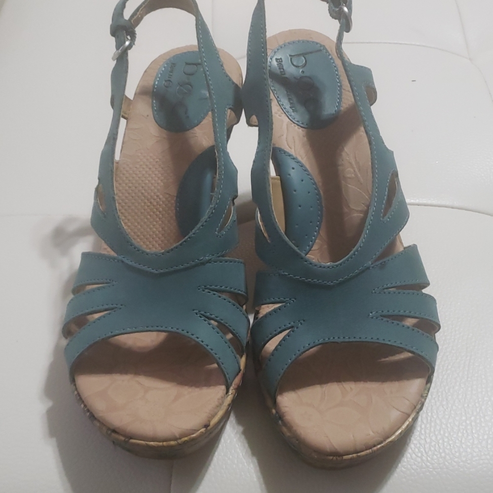 Sandle wedges